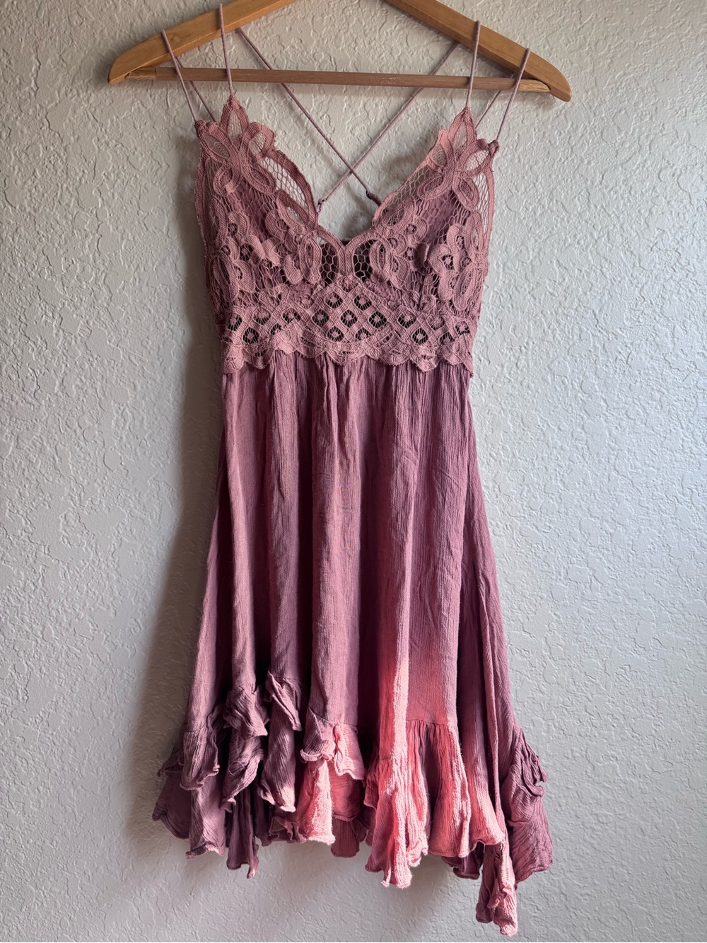 Free People FP One Mauve Lace Crochet Mini Dress S/P Boho Fairycore Ruffle